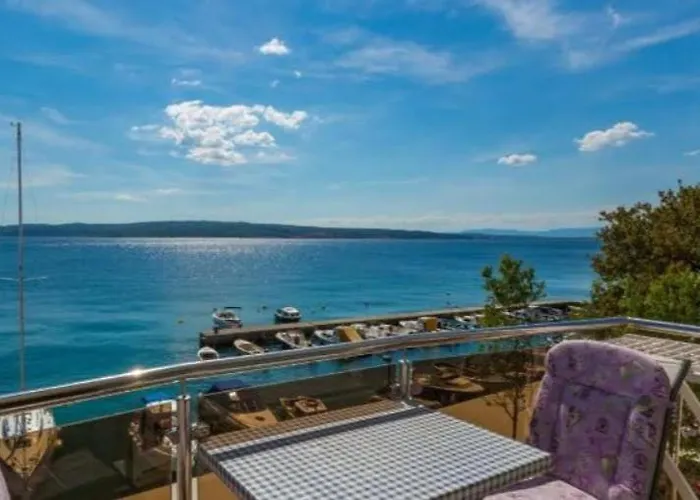 Apartment Mali Marino 1 *