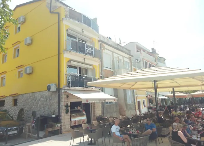 Mali Marino 1 Apartment Selce